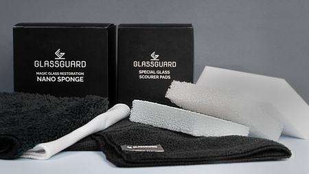 5 Reasons to Use a Special Glass Scourer on Glass Surfaces