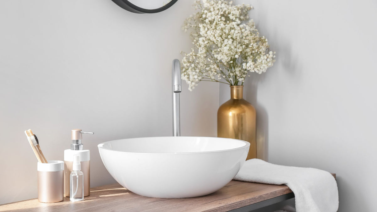 6 Simple Ways to Refresh and Decorate Your Bathroom