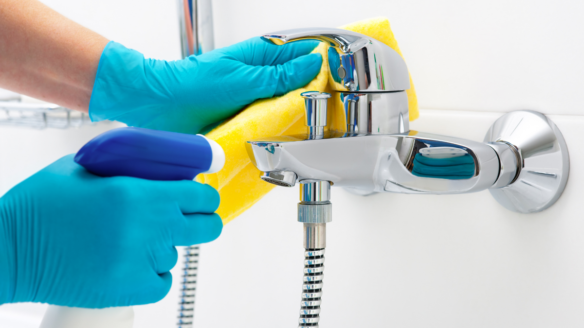 5 More Bathroom Cleaning Tips from Professionals for a Sparkling Clean Bathroom